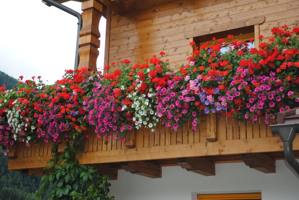 Haus Untergand Apartamento Sankt Anton am Arlberg Exterior foto