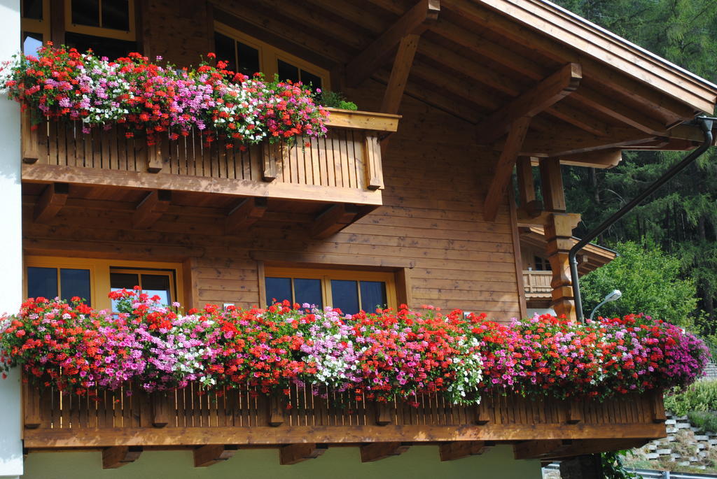 Haus Untergand Apartamento Sankt Anton am Arlberg Quarto foto